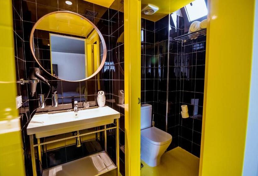 Amistat City Hostel Barcelona