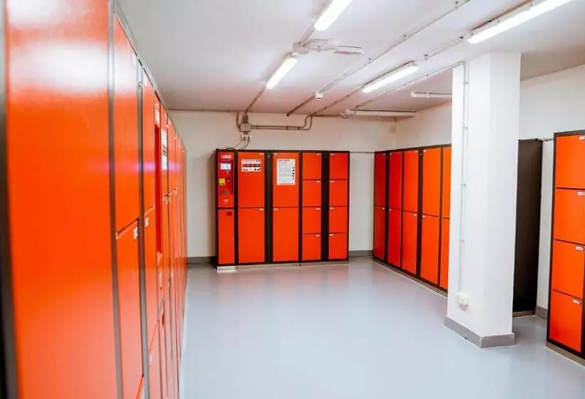 Amistat City Hostel Barcelona