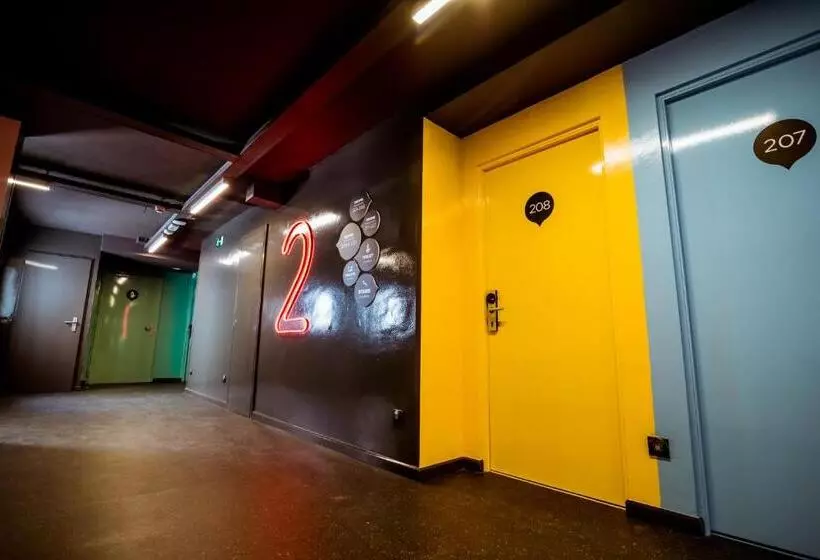 Amistat City Hostel Barcelona