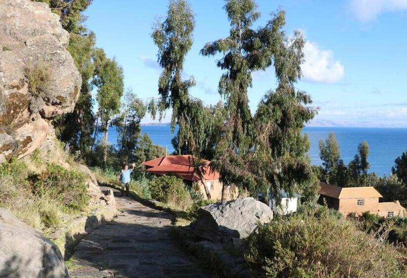 Bed and Breakfast Sunset Lodge Amantani