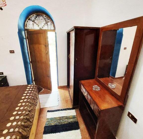 تختخواب و صبحانه Villa Cleopatra Luxor West Bank