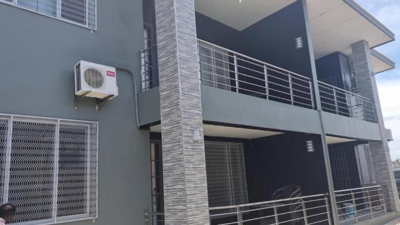 تختخواب و صبحانه Zeg