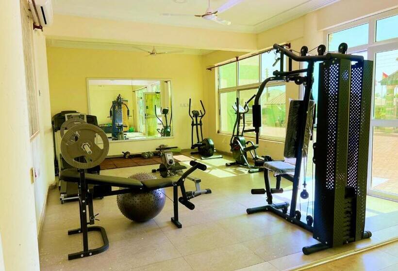 فندق American Royal Lodge