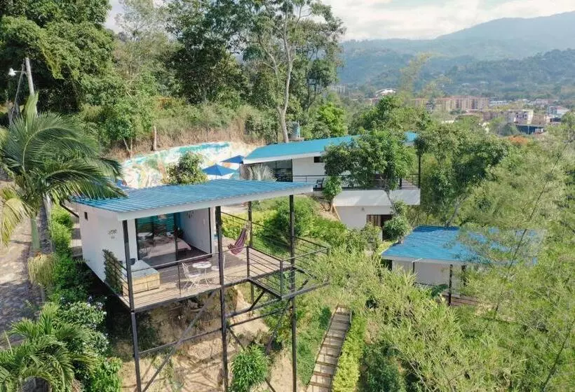 ホテル Cabañas Los Héroes