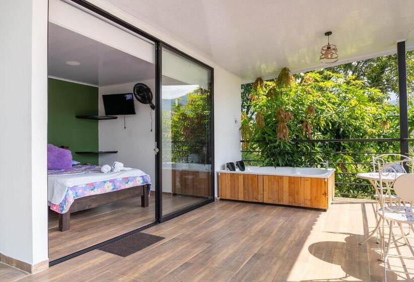 Hotel Cabañas Los Héroes