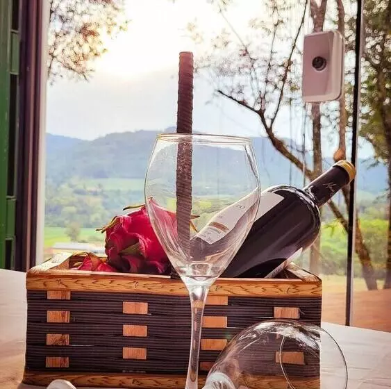 ペンション Pousada Jardim Encantado