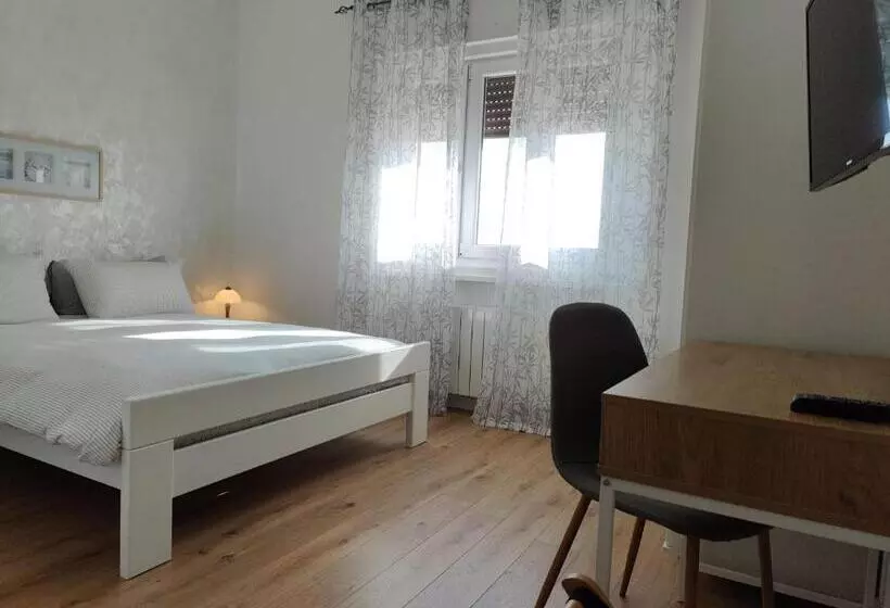 Bed And Breakfast Cattinara