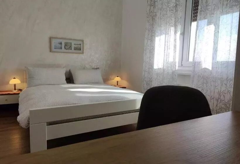 Bed And Breakfast Cattinara