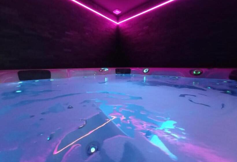 צימר Villa Le Phoenix