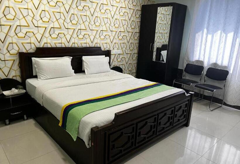 هتل Choudhary International