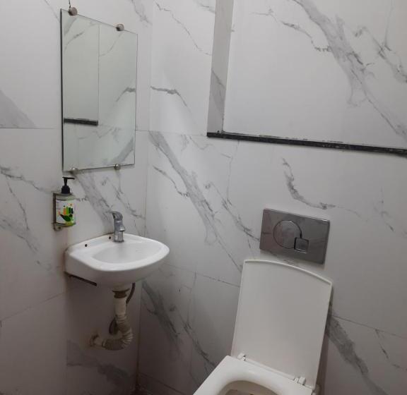 هتل Choudhary International