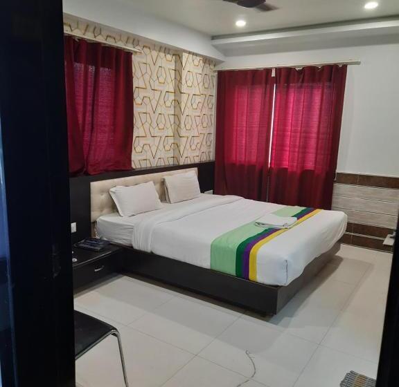 هتل Choudhary International