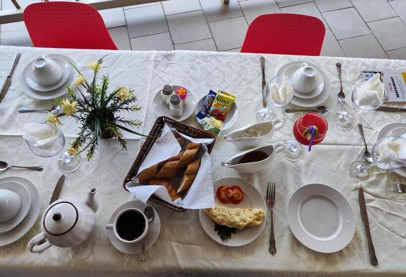 هتل De L Ocean Kribi