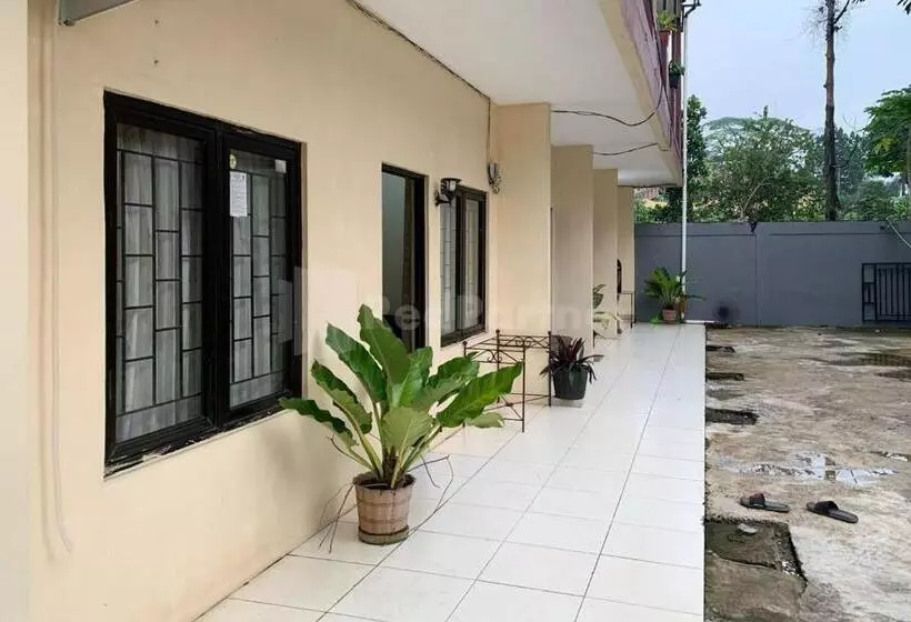 Hotelli Srb Near Mall Ciputra Cibubur Mitra Reddoorz