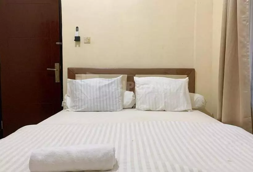 Hotelli Srb Near Mall Ciputra Cibubur Mitra Reddoorz