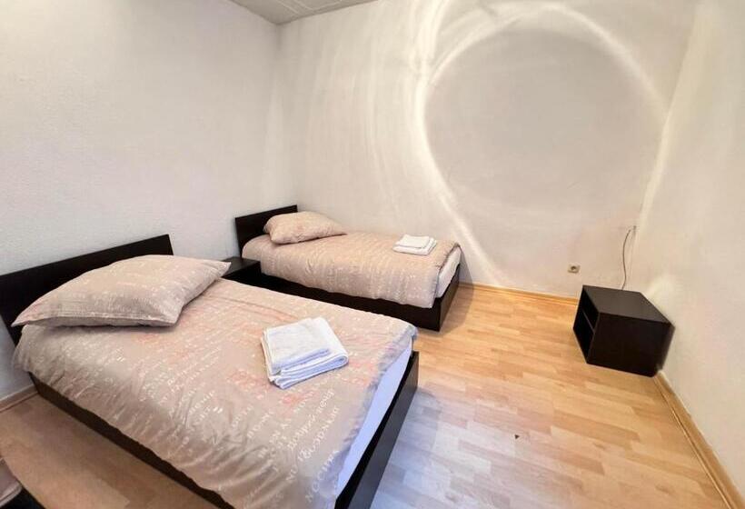 Пансион Gästehaus Emeli