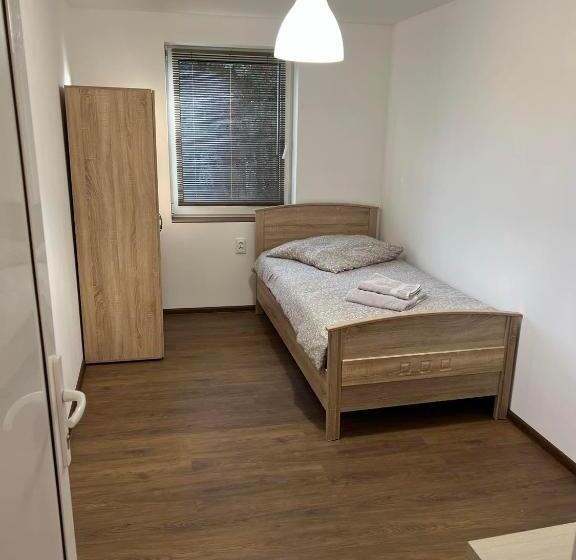 Пансион Gästehaus Emeli