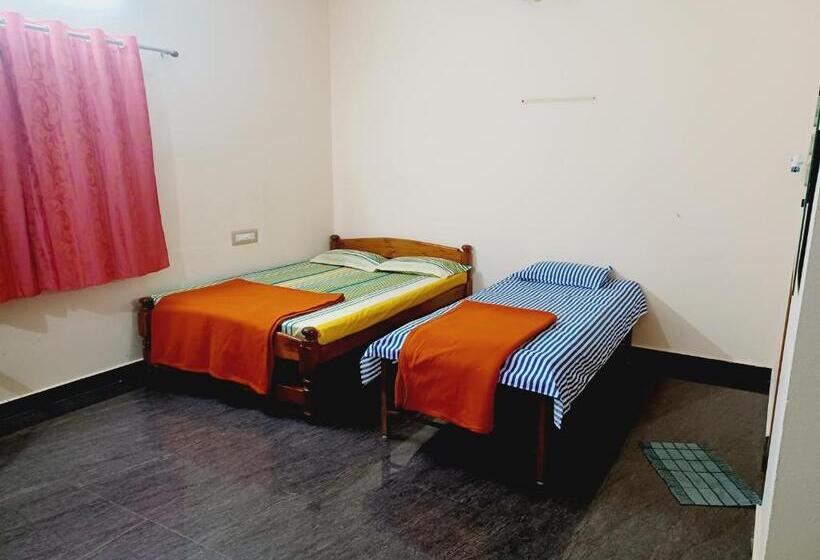 پانسیون Mahadevi Guest House