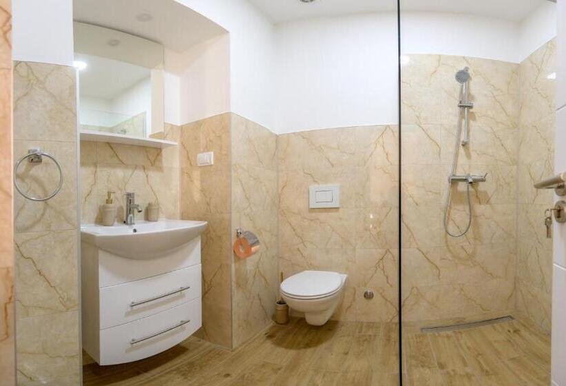 پانسیون čudesni Drvored