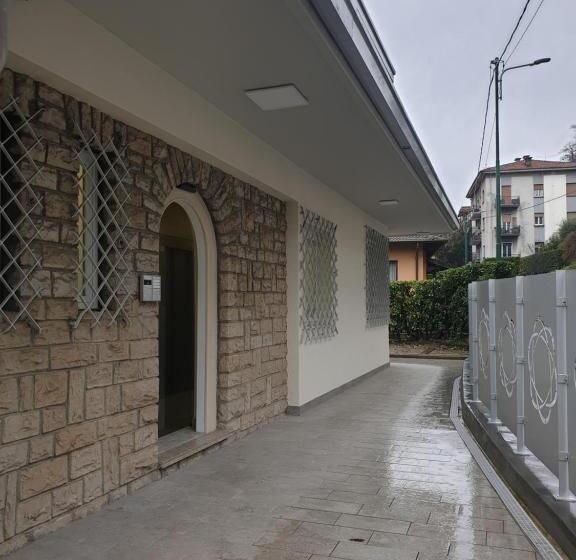 تختخواب و صبحانه Residence Villa Eli