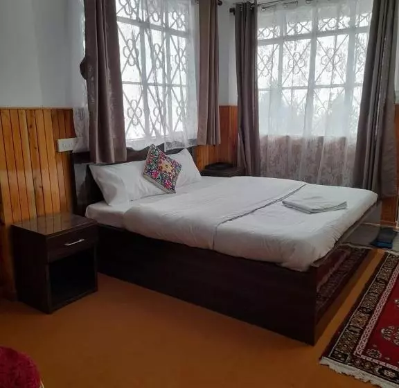 ベッドアンドブレックファースト Yalung Homestay