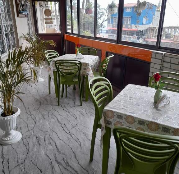 Bed and Breakfast Yalung Homestay