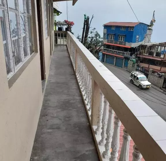 ベッドアンドブレックファースト Yalung Homestay