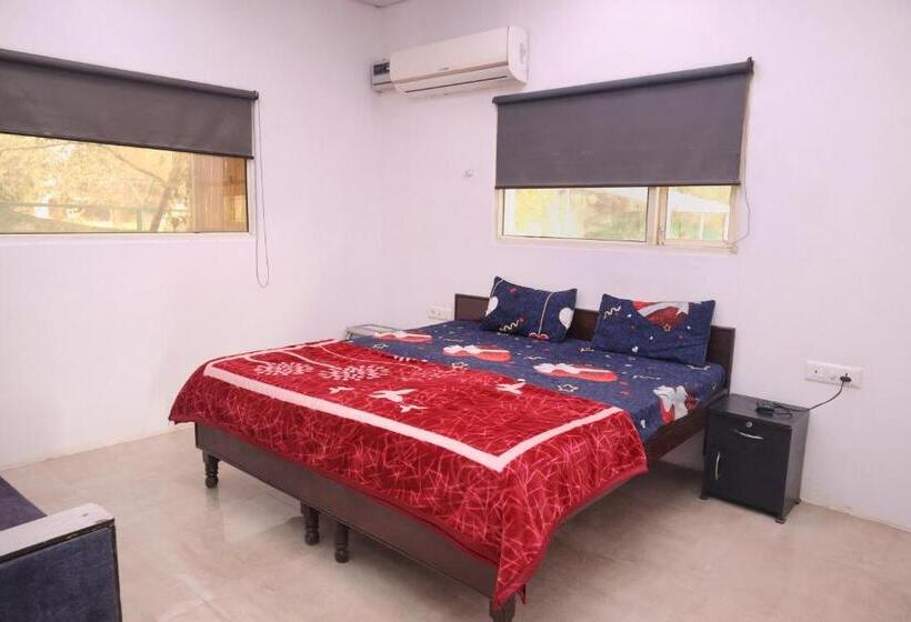 בית מלון כפרי Raha Farm