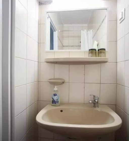 پانسیون Hellényi Apartmanok