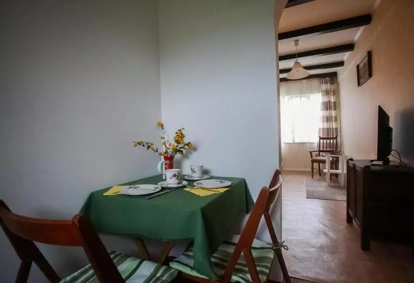 پانسیون Hellényi Apartmanok