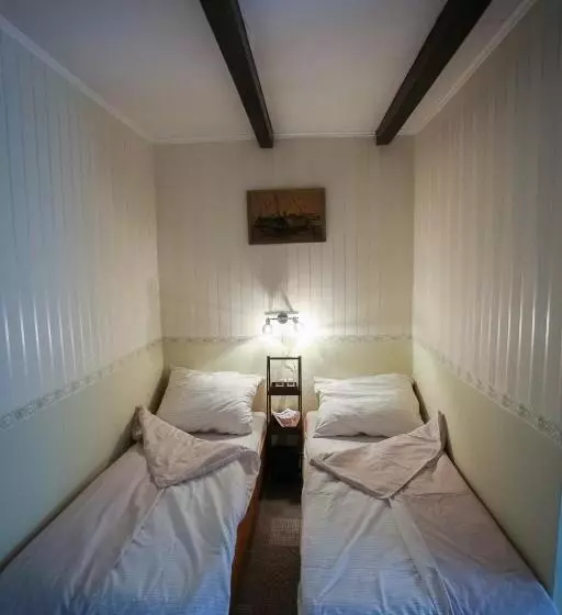 پانسیون Hellényi Apartmanok