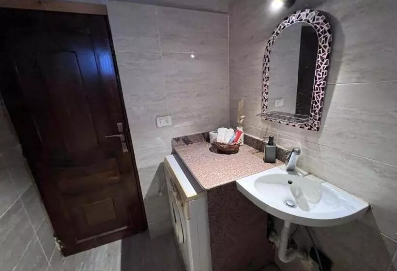 پانسیون Oro Guesthouse
