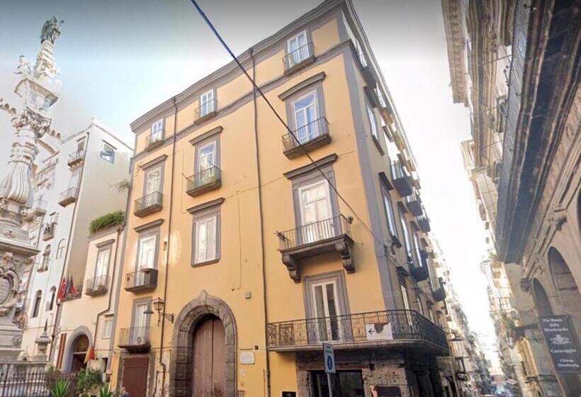 پانسیون Xenia Neapolis