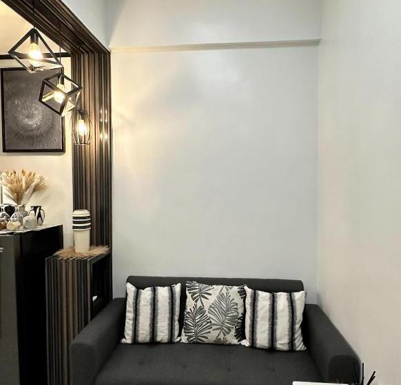 Condominium Paranaque Aesthetic Vibes! Airport