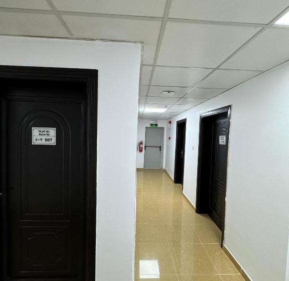 Отель بولاريس للشقق المخدومه