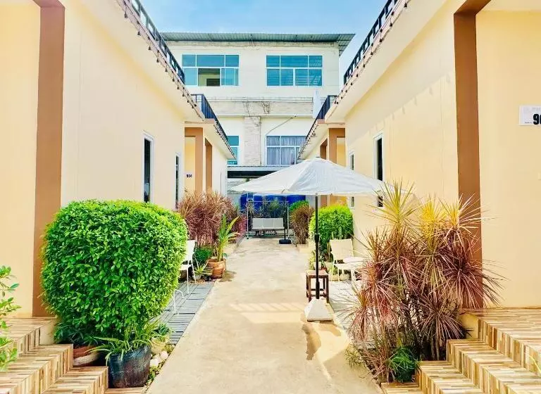 ホテル Blue Ocean Kohlarn Resort