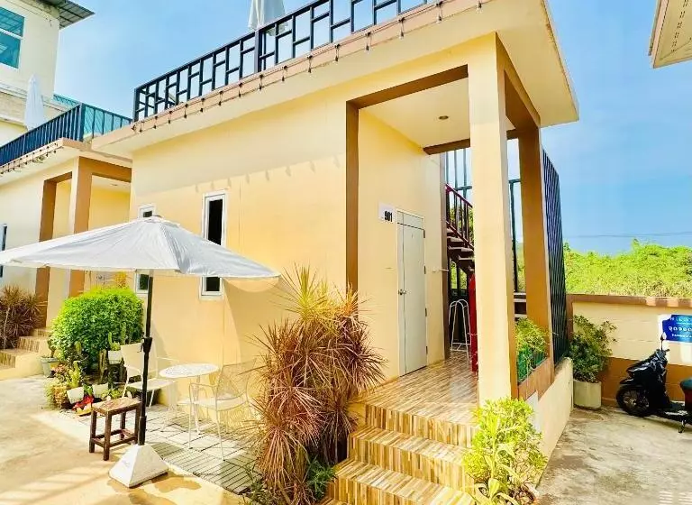 ホテル Blue Ocean Kohlarn Resort