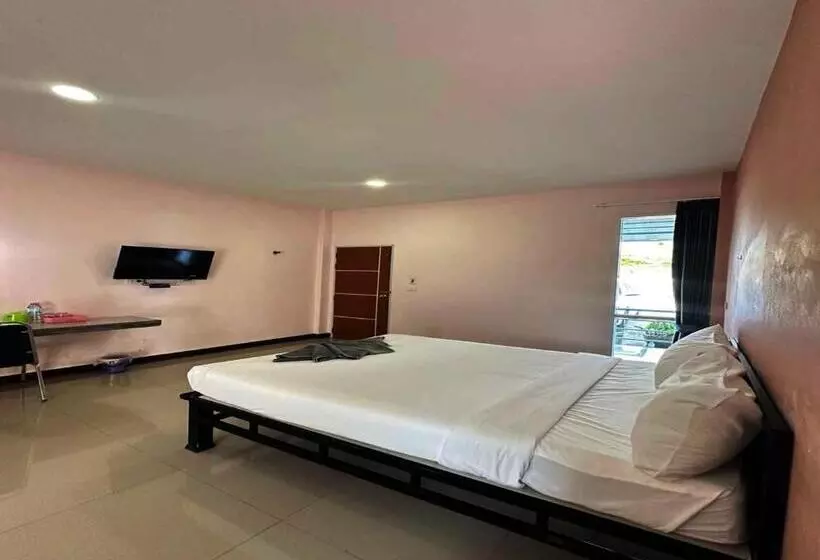 ホテル Oyo 75467 Baan Siripornchai2