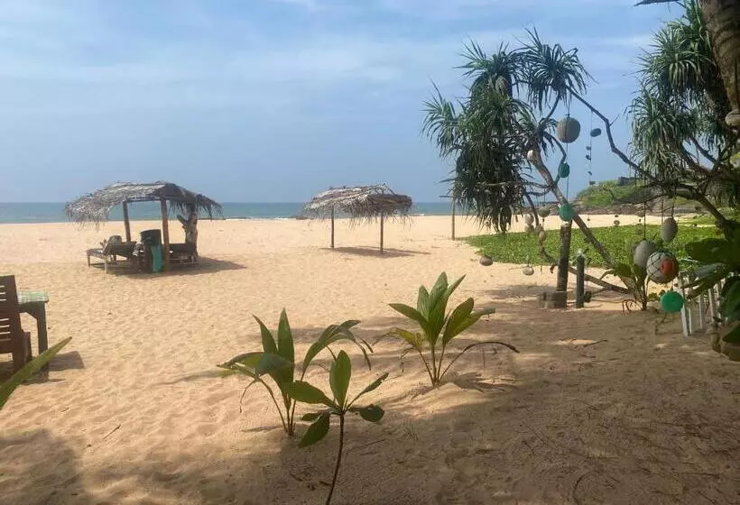 Hotelli Sandaru Villa