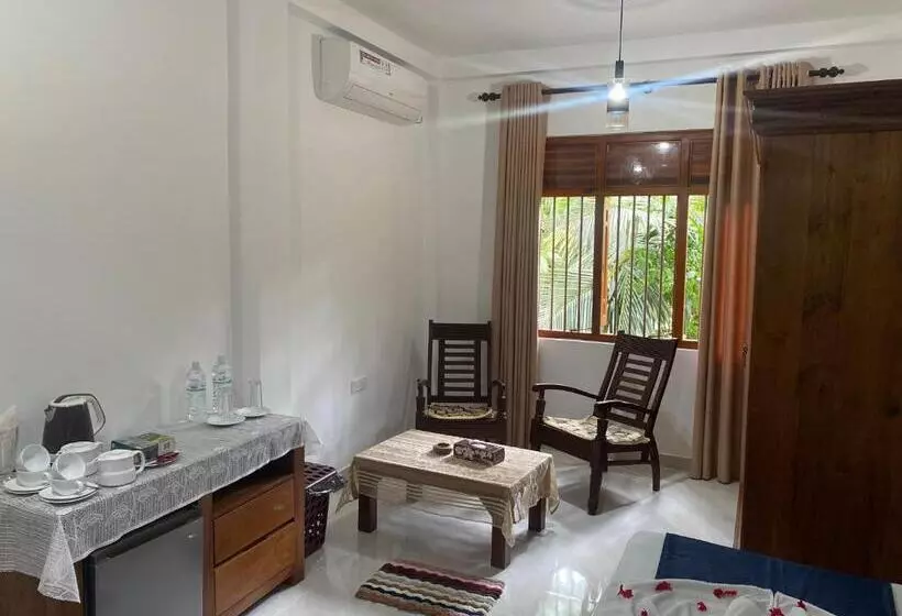 Hotelli Sandaru Villa