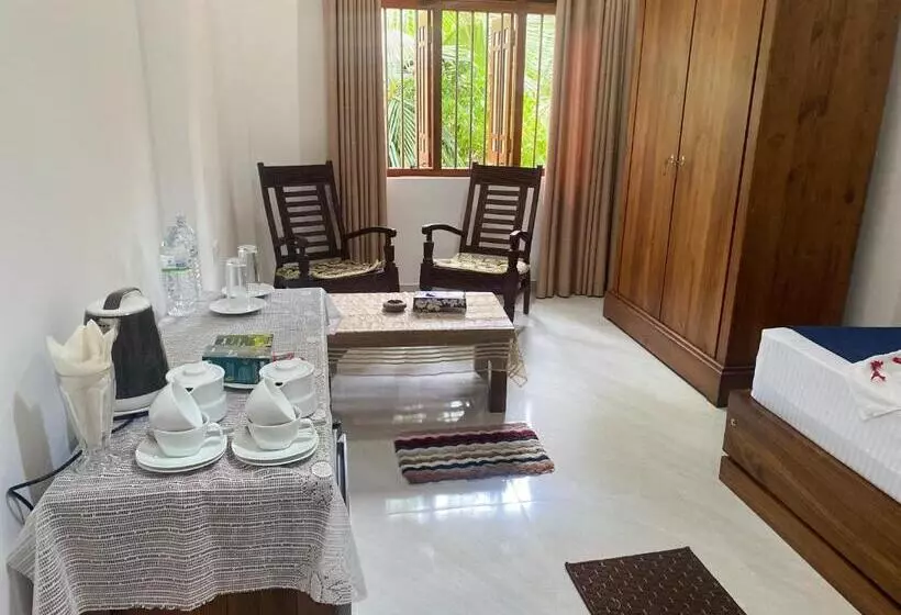 Hotelli Sandaru Villa