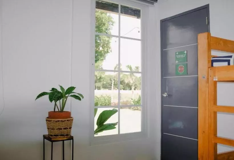 ホテル The Farmhouse Pampanga