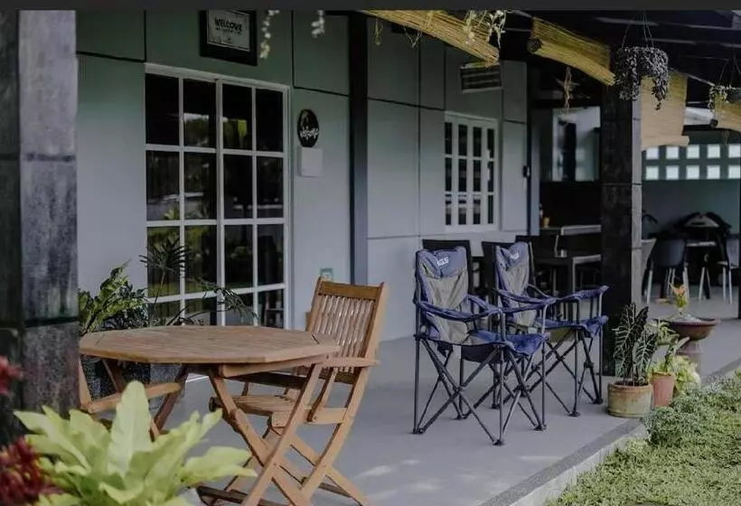 ホテル The Farmhouse Pampanga