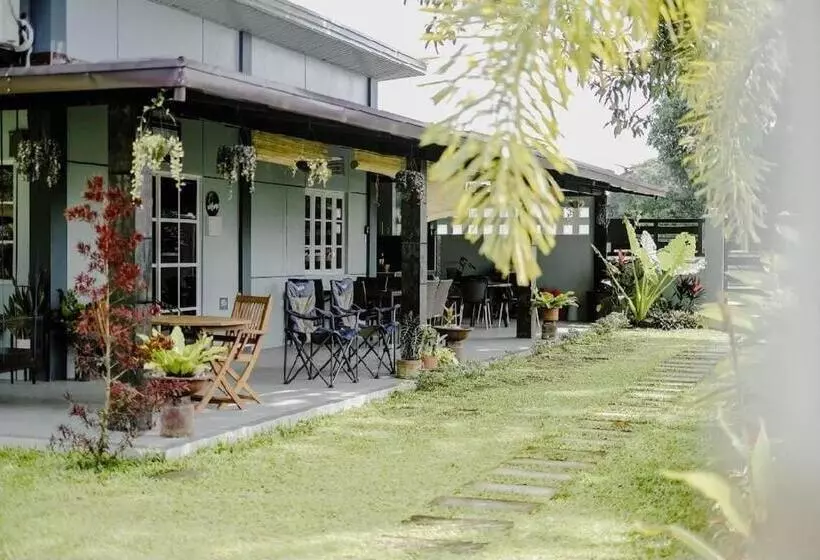 ホテル The Farmhouse Pampanga