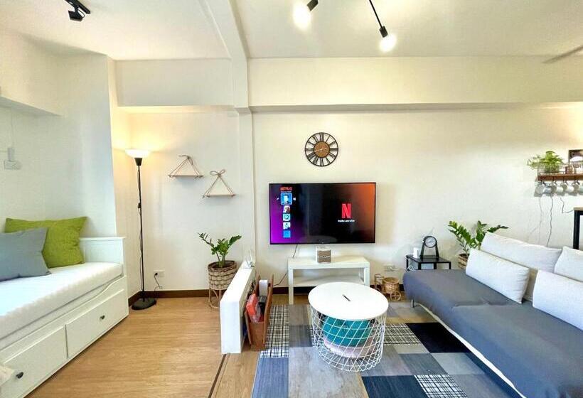 Mushroom Leisure Suites At Infina Towers, Quezon City