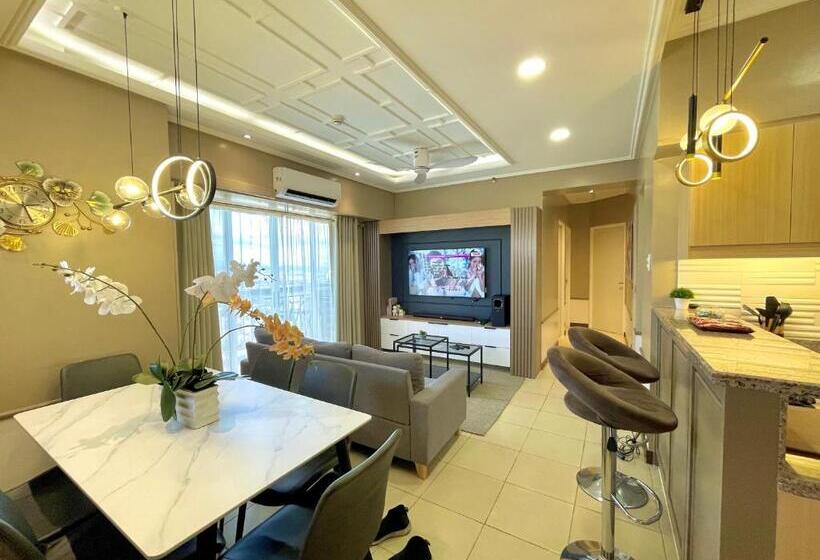 Mushroom Leisure Suites At Infina Towers, Quezon City