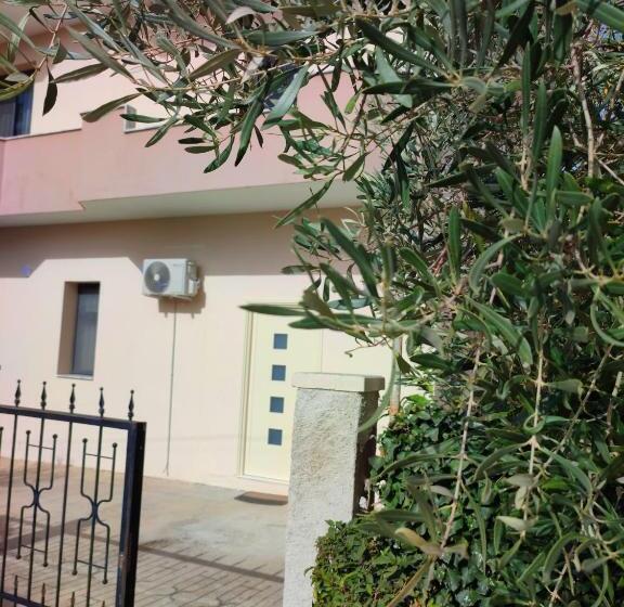 پانسیون Bp Beach Apartment