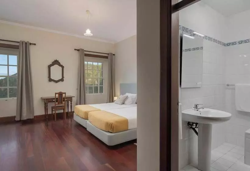 ベッドアンドブレックファースト Casa Da Fajã Alta   With Breakfast Included, By An Island Apart