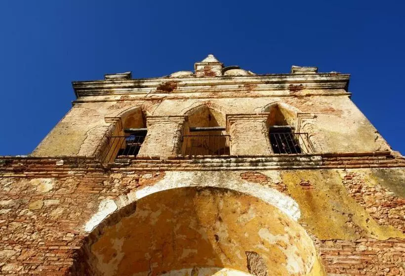تختخواب و صبحانه La Cubanita