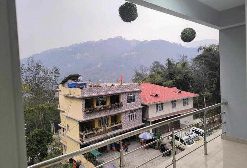 تختخواب و صبحانه Natures Life Urban Homestay